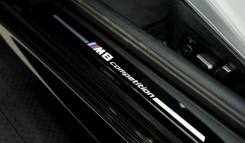
								2022 BMW M8 Competition full									