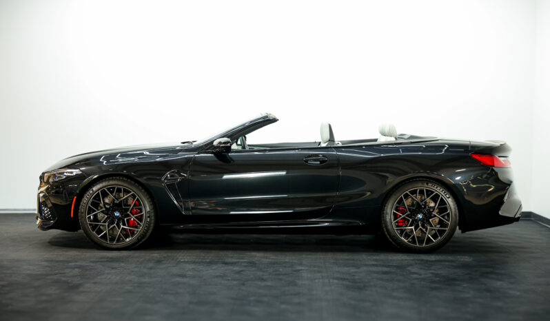 
								2022 BMW M8 Competition full									