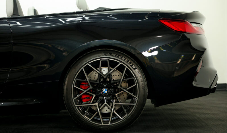 
								2022 BMW M8 Competition full									