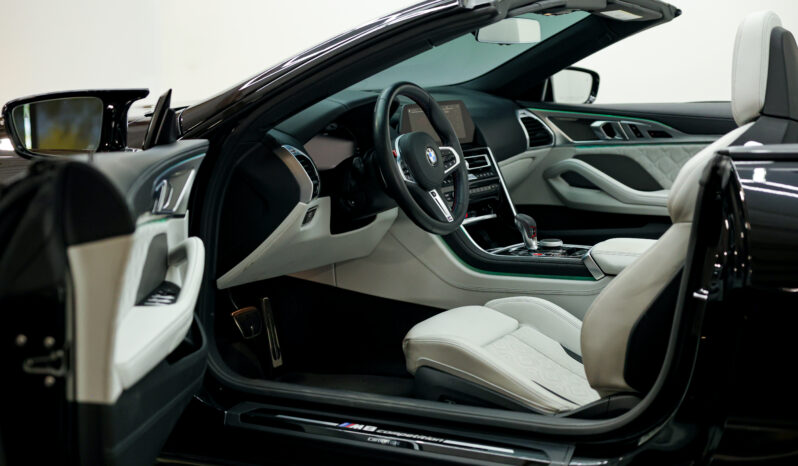 
								2022 BMW M8 Competition full									