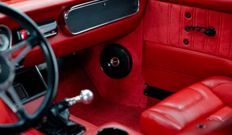 
								1965 Ford Mustang full									