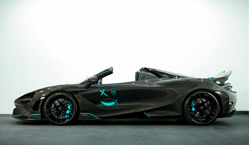 
								2022 McLaren 000-765LT full									
