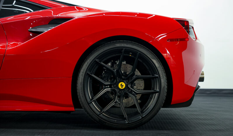 
								2017 Ferrari 488 GTB full									