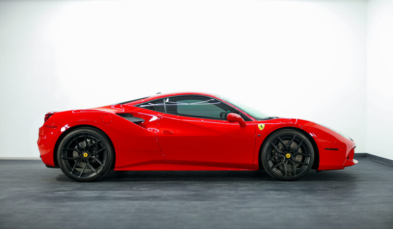 
								2017 Ferrari 488 GTB full									