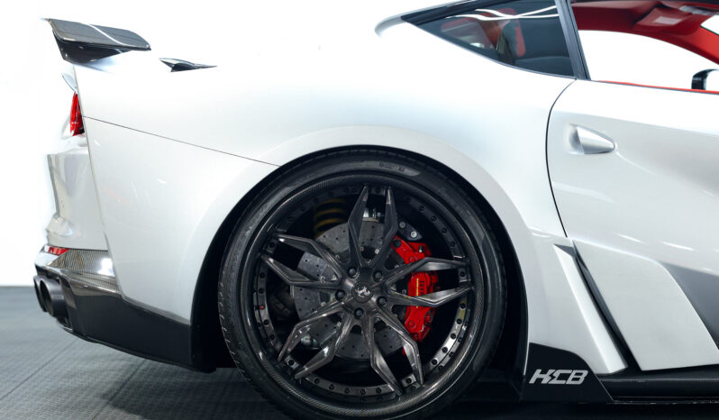 
								2019 Ferrari 812 Superfast N-largo full									