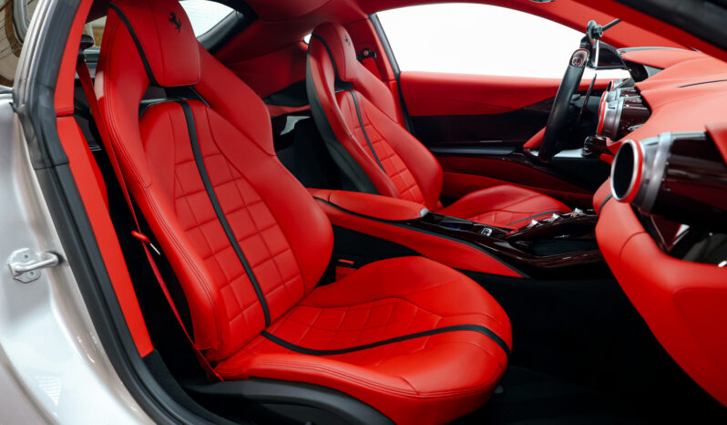 
								2019 Ferrari 812 Superfast N-largo full									