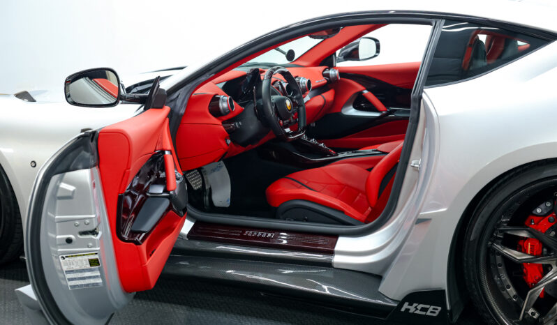
								2019 Ferrari 812 Superfast N-largo full									