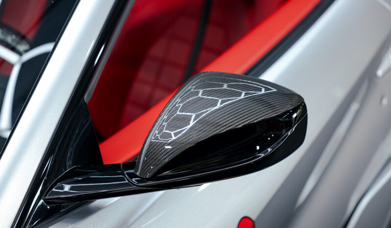 
								2019 Ferrari 812 Superfast N-largo full									