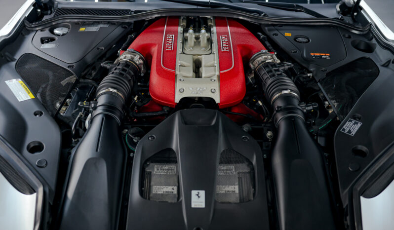 
								2019 Ferrari 812 Superfast N-largo full									