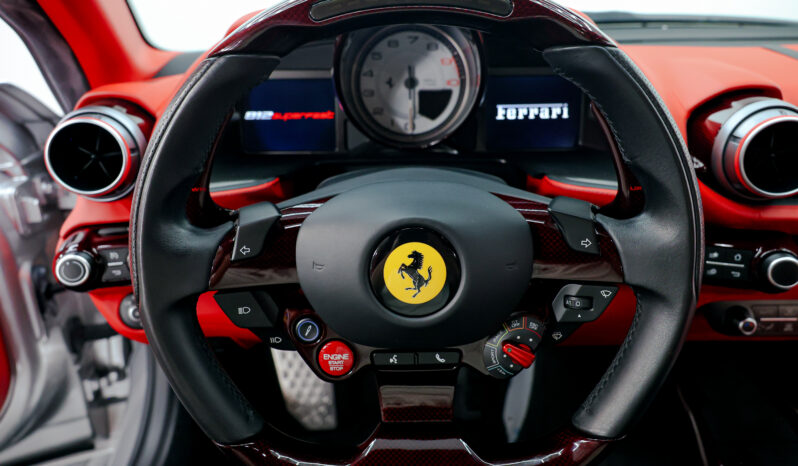 
								2019 Ferrari 812 Superfast N-largo full									