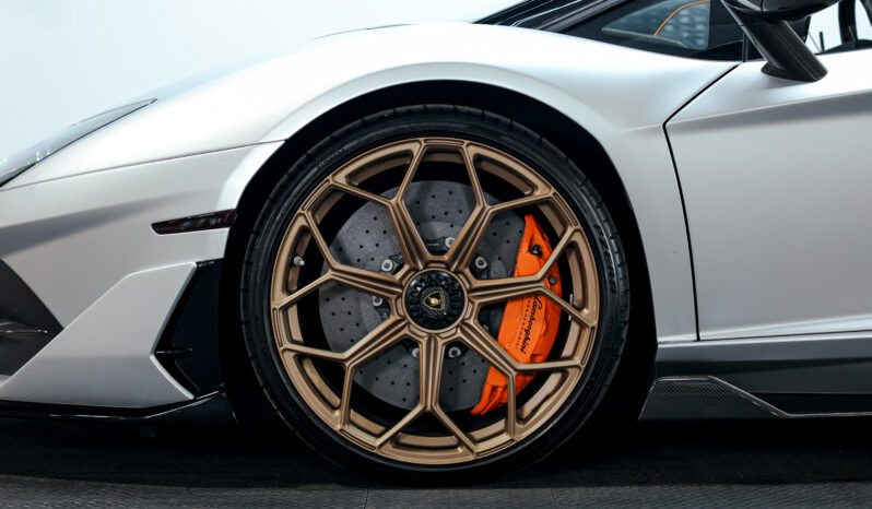 
								2021 Lamborghini SVJ full									