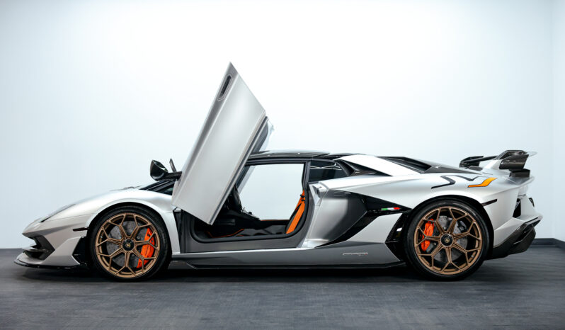 
								2021 Lamborghini SVJ full									