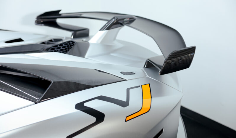 
								2021 Lamborghini SVJ full									