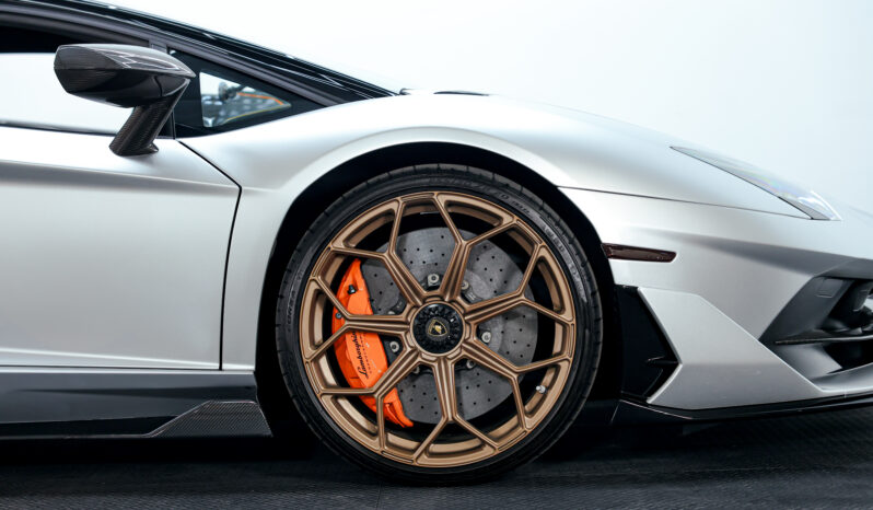 
								2021 Lamborghini SVJ full									