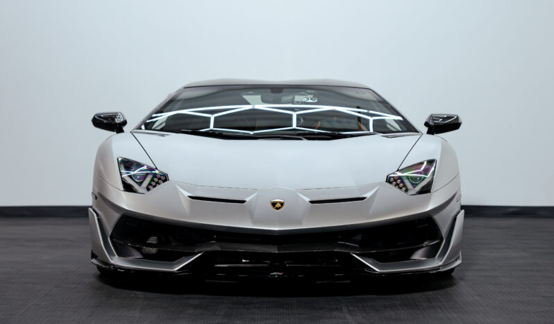 
								2021 Lamborghini SVJ full									