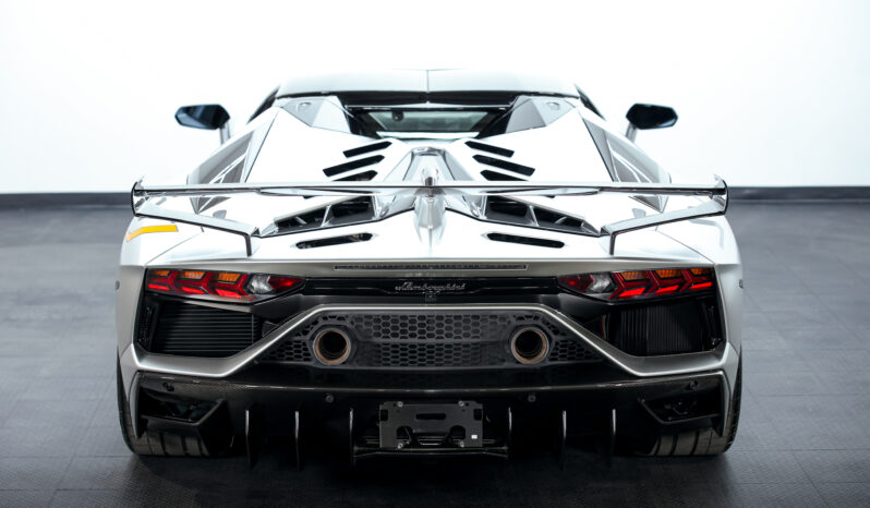 
								2021 Lamborghini SVJ full									