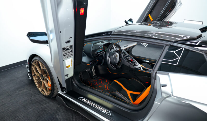 
								2021 Lamborghini SVJ full									