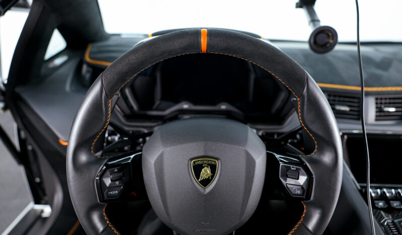 
								2021 Lamborghini SVJ full									