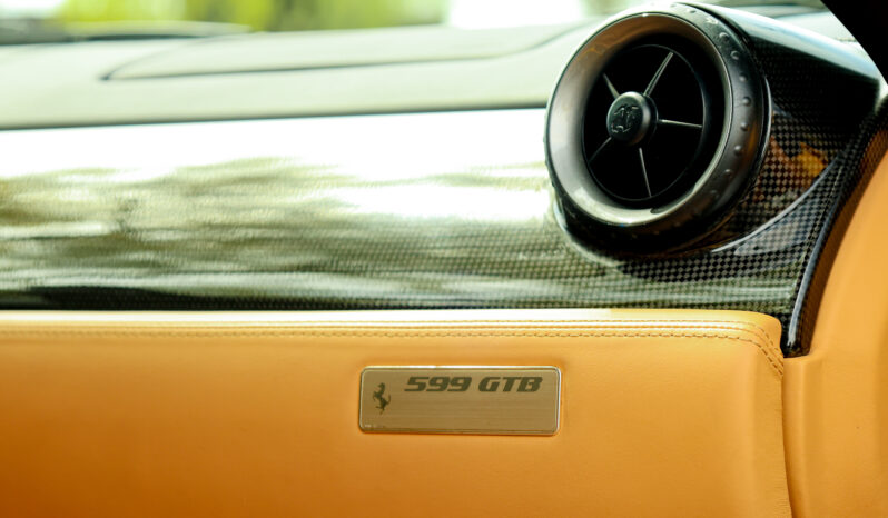 
								Ferrari 599 full									