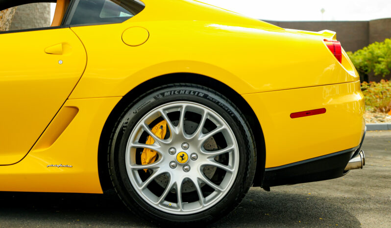 
								Ferrari 599 full									