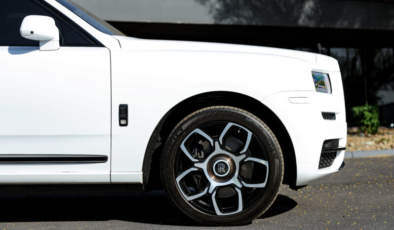 
								Rolls-Royce Cullinan 2021 full									