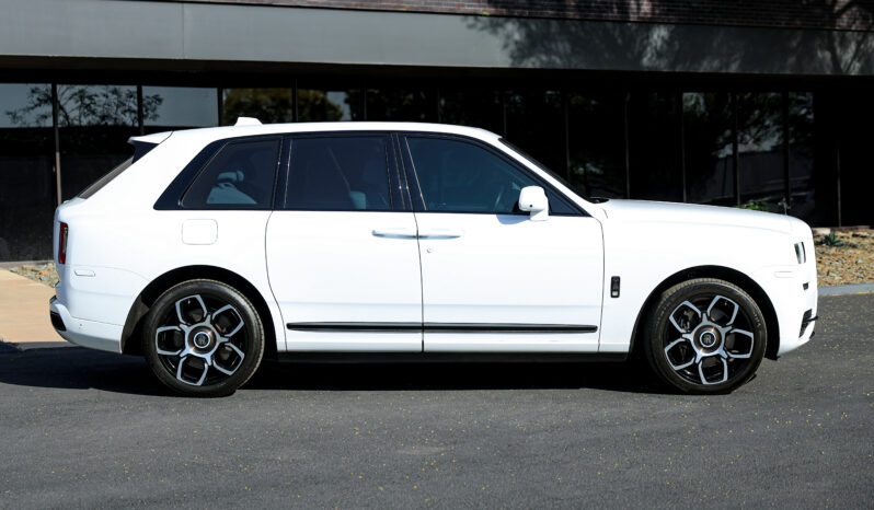 
								Rolls-Royce Cullinan 2021 full									