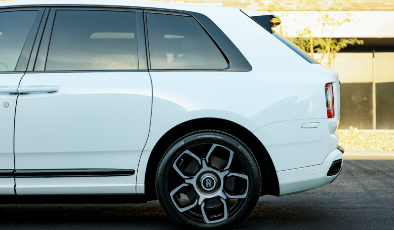 
								Rolls-Royce Cullinan 2021 full									