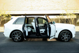 
										Rolls-Royce Cullinan 2021 full									