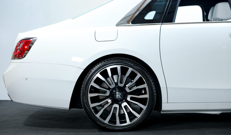 
								2023 Rolls Royce Ghost full									