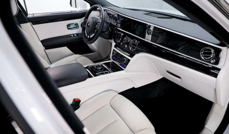 
								2023 Rolls Royce Ghost full									
