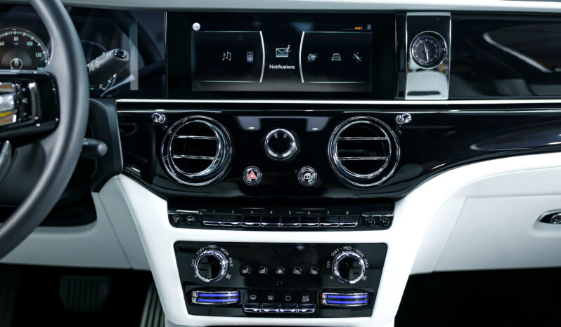 
								2023 Rolls Royce Ghost full									
