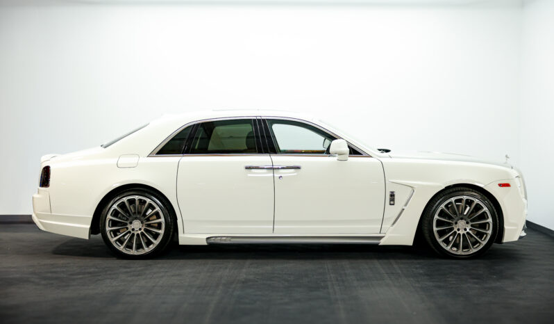 
								Rolls-Royce Ghost 2013 full									