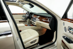 
										Rolls-Royce Ghost 2013 full									