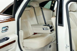 
										Rolls-Royce Ghost 2013 full									