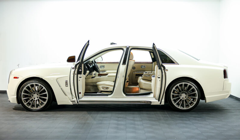 
								Rolls-Royce Ghost 2013 full									