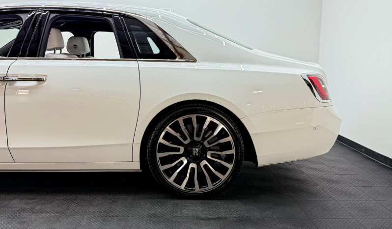 
								Rolls-Royce Ghost 2023 full									