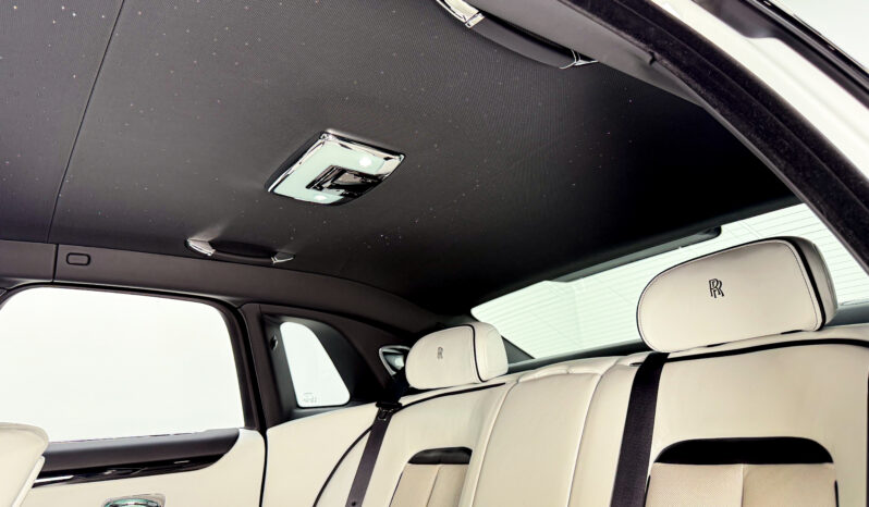 
								Rolls-Royce Ghost 2023 full									