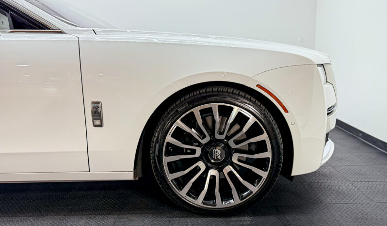 
								Rolls-Royce Ghost 2023 full									