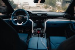 
										2021 Lamborghini Urus full									
