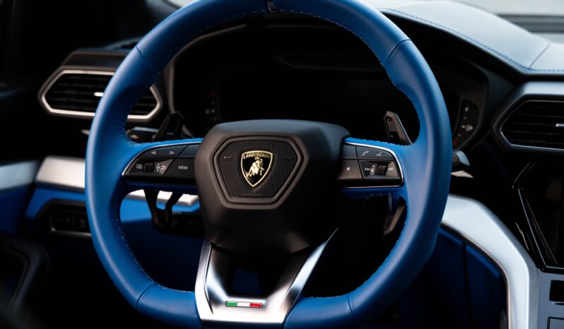 
								2021 Lamborghini Urus full									