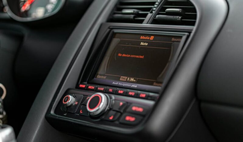 
								2012 Audi R8 full									