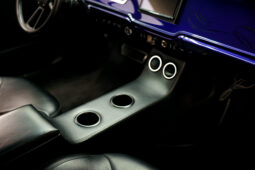 
										Pontiac Bonneville full									