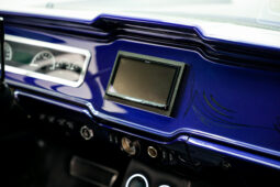 
										Pontiac Bonneville full									