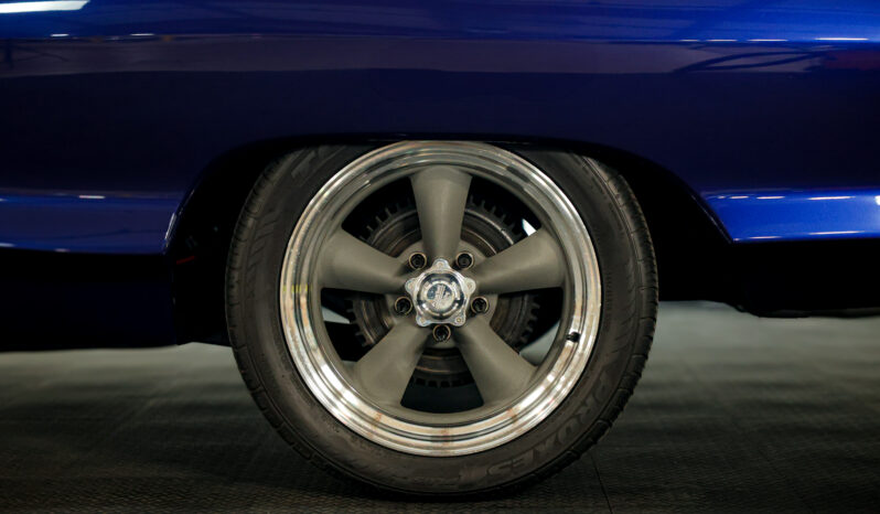 
								Pontiac Bonneville full									
