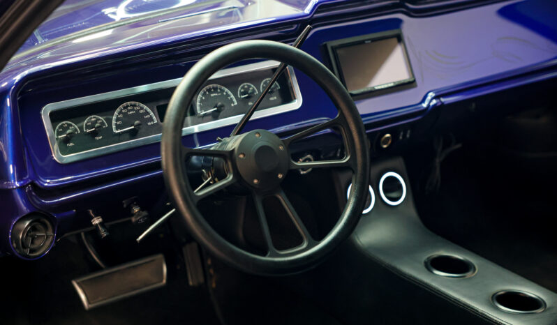 
								Pontiac Bonneville full									