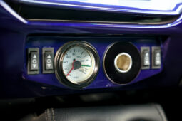 
										Pontiac Bonneville full									