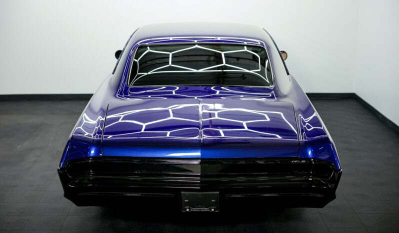 
								Pontiac Bonneville full									