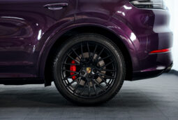 
										2022 Porsche Cayenne GTS full									