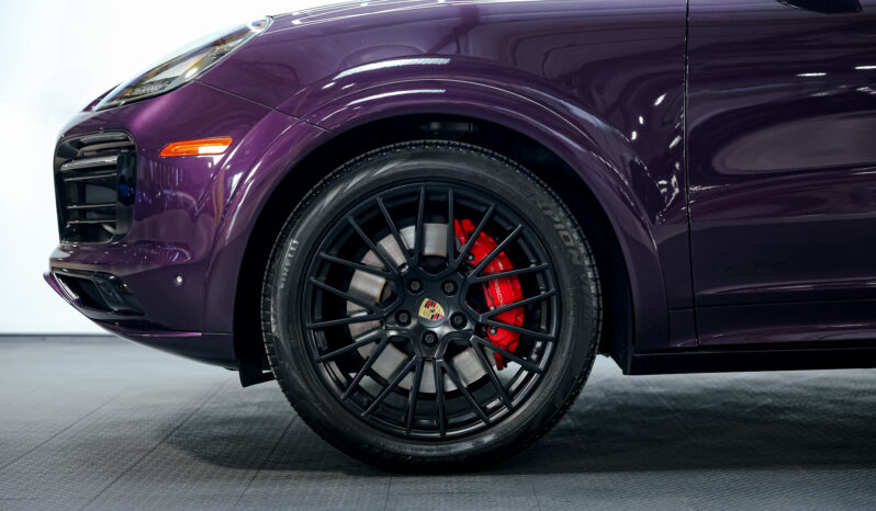 
								2022 Porsche Cayenne GTS full									