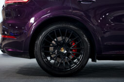 
										2022 Porsche Cayenne GTS full									